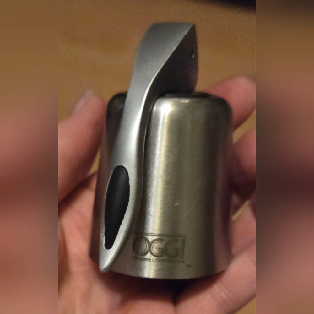 Oggi Stainless Steel Bottle Lever Stopper